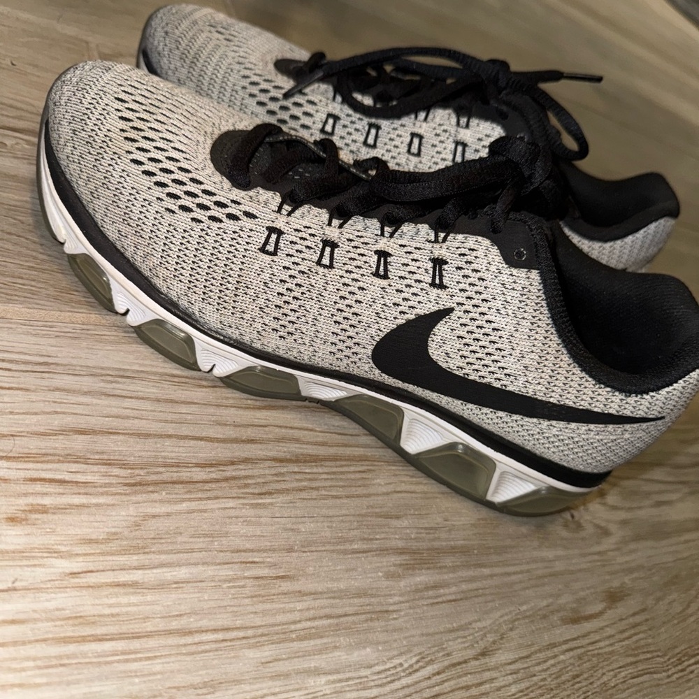 Nike Black and Gray Athletic Shoes